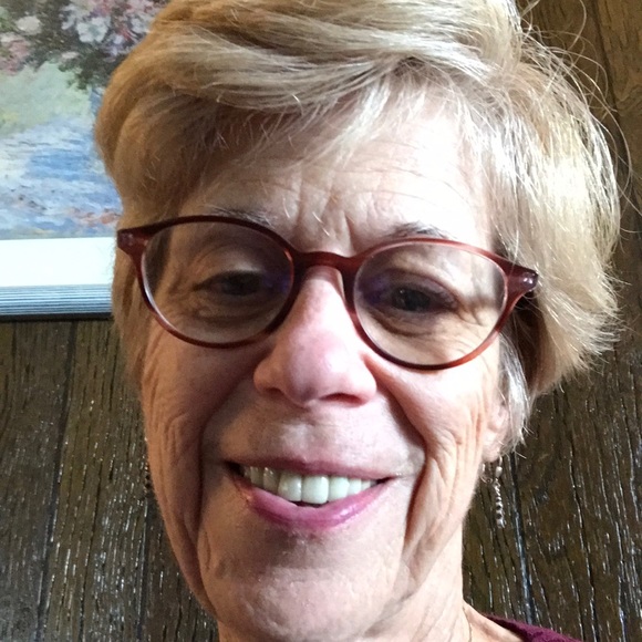 Meet your Posher, Joann - Picture 1 of 1